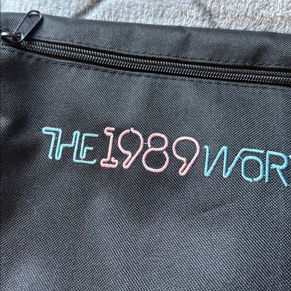 Taylor Swift 1989 World Tour Tote Bag Side Backpack Official Merch - Picture 2 of 3